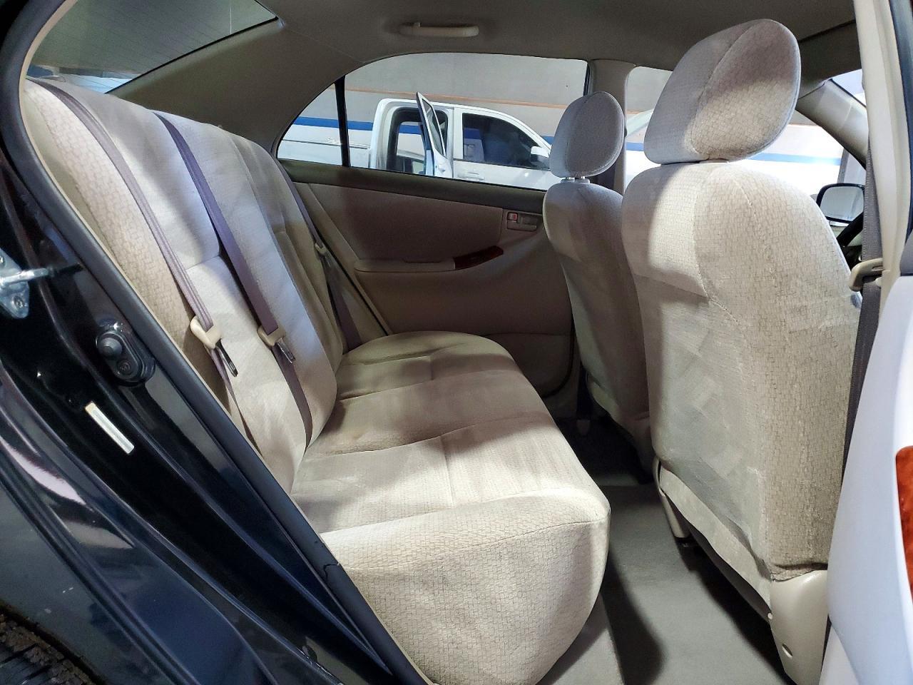 2004 Toyota Corolla ce
