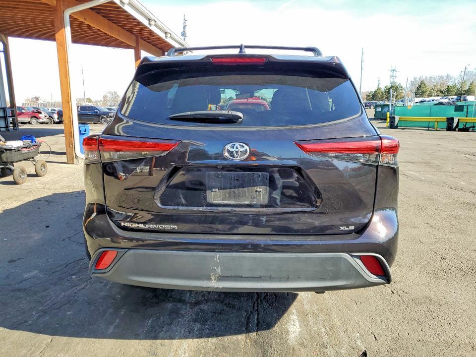 2022 Toyota Highlander xle