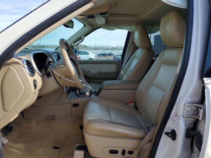 2010 Mercury Mountaineer Luxury