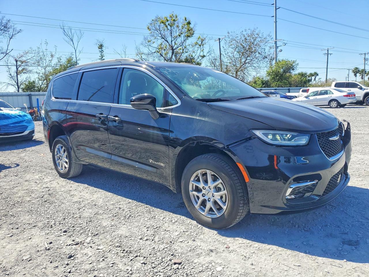 2022 Chrysler Pacifica Touring l