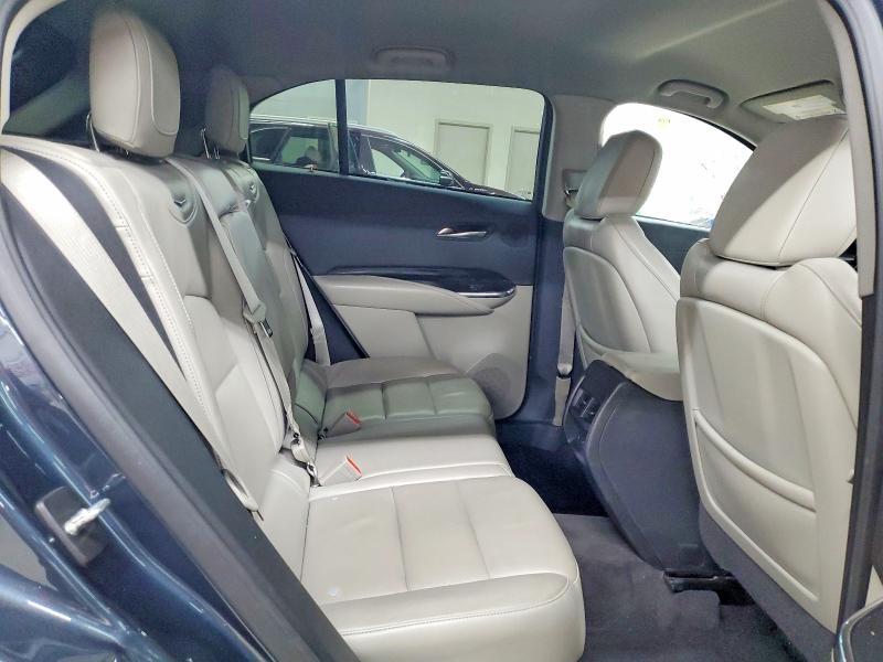 2020 Cadillac XT4 Premium Luxury