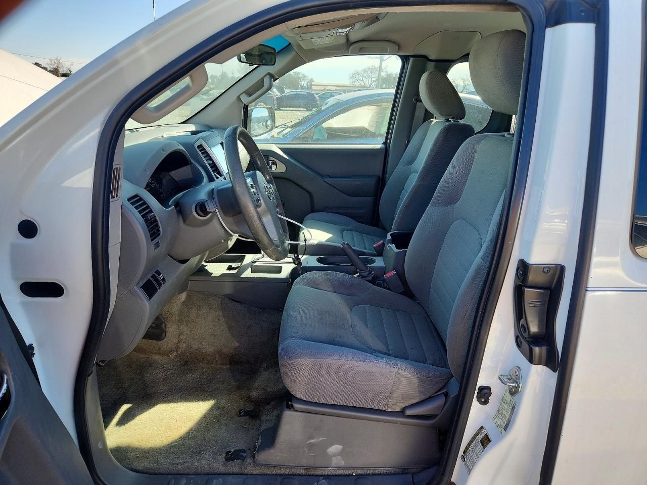 2016 Nissan Frontier s