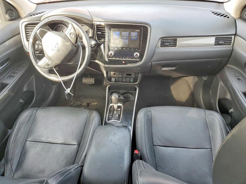 2020 Mitsubishi Outlander se