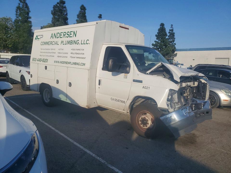 2022 Ford E350 Utility / Service Truck