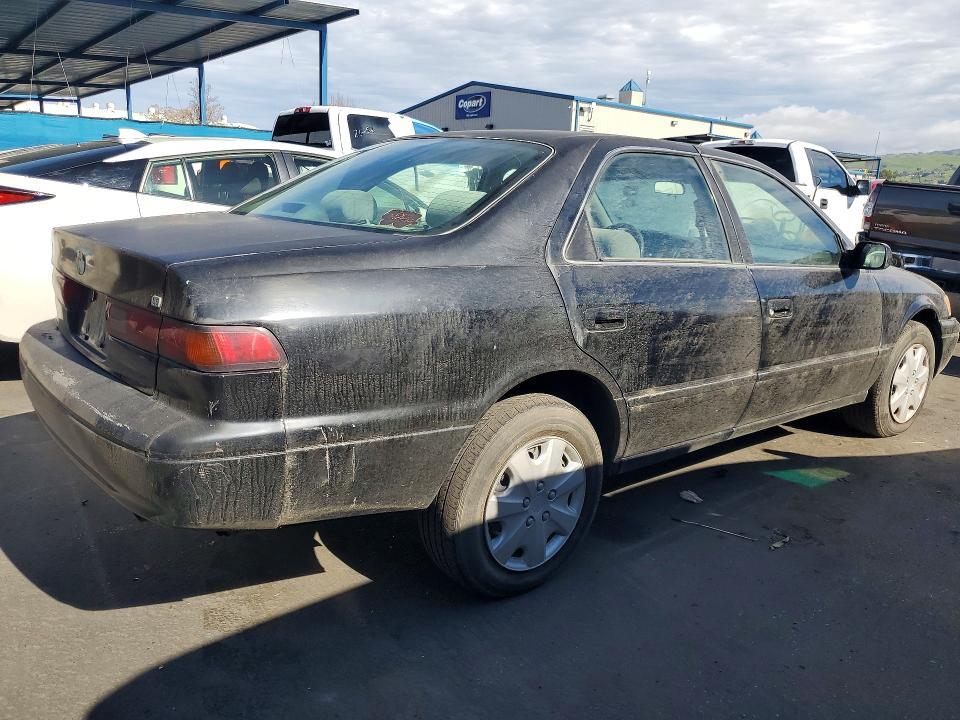 1998 Toyota Camry le