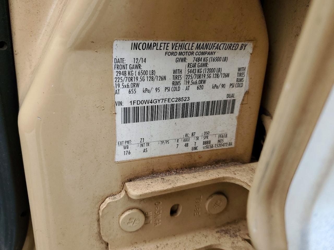 2015 Ford F450 Super Duty Flatbed Truck