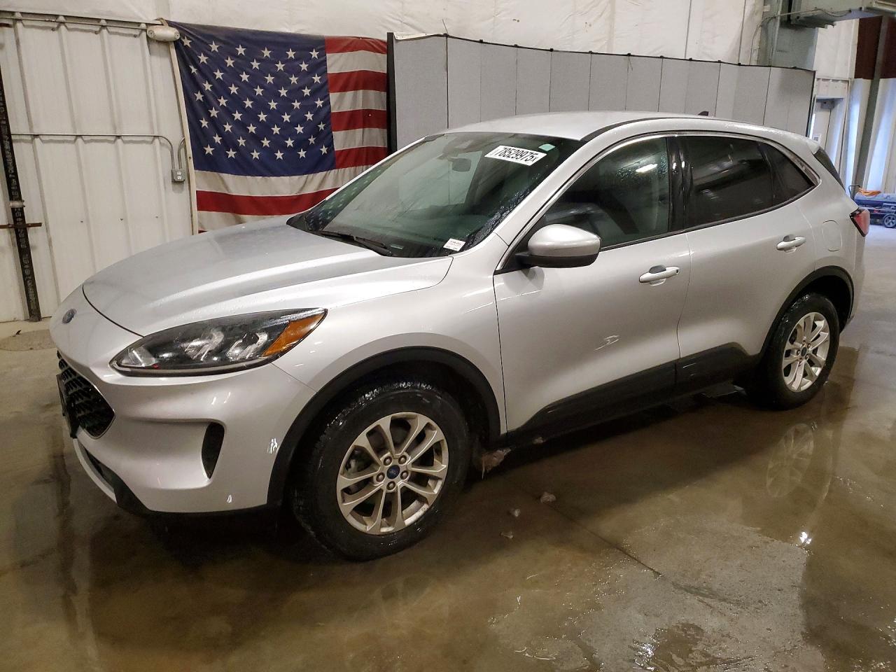 2020 Ford Escape se
