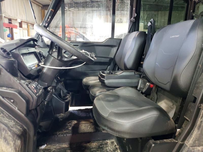 2025 Canm Defender-utility Vehicle