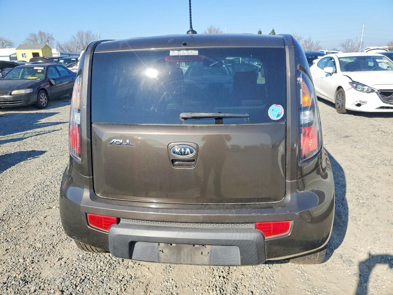 2010 KIA Soul +