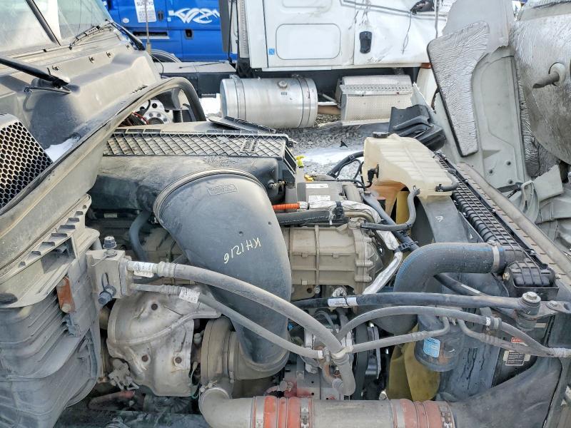2019 Freigliner 2019 Freightliner Cascadia 125 Semi Truck