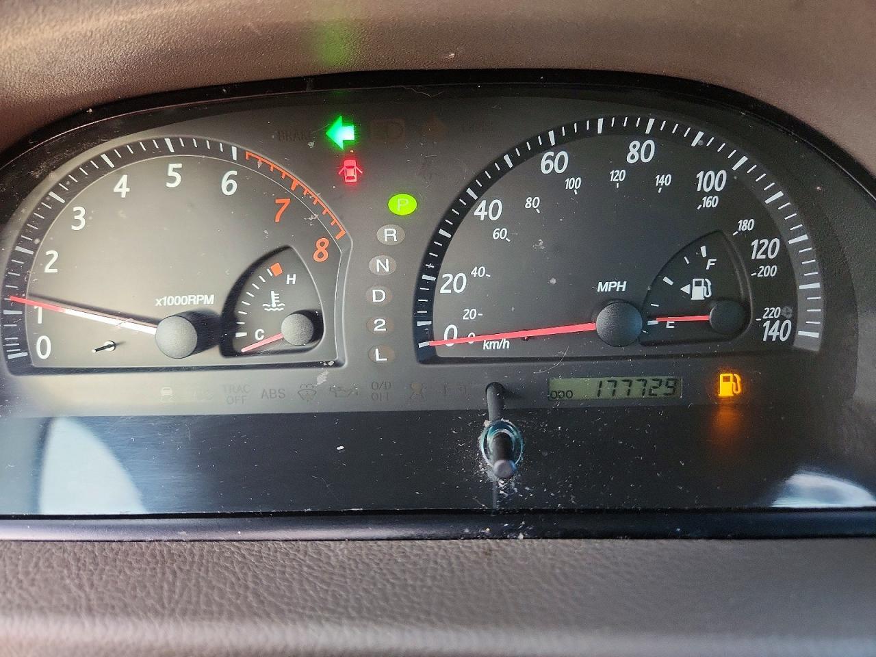 2003 Toyota Camry le