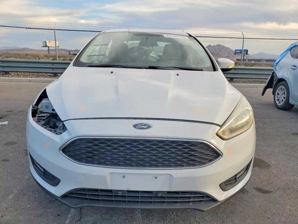 2016 Ford Focus se