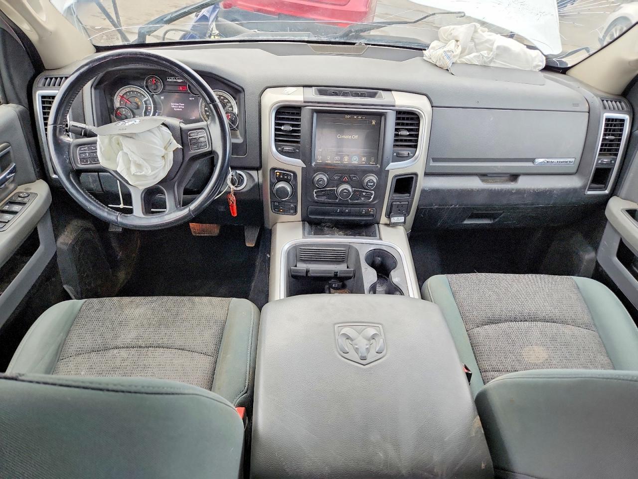 2016 Dodge Ram 1500 slt