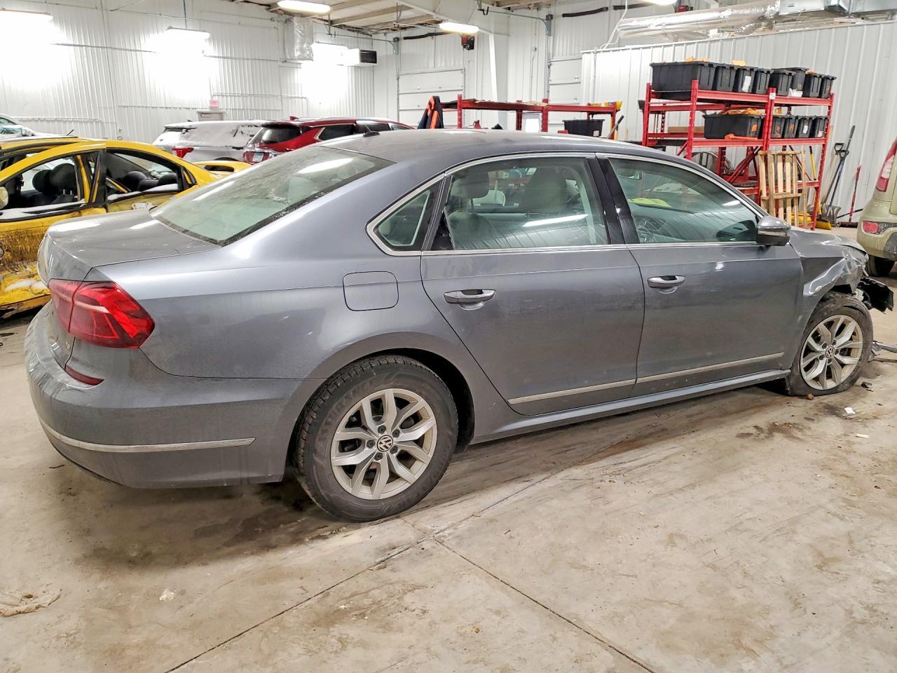 2017 Volkswagen Passat s