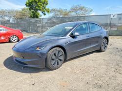Tesla Vehiculos salvage en venta: 2025 Tesla Model 3
