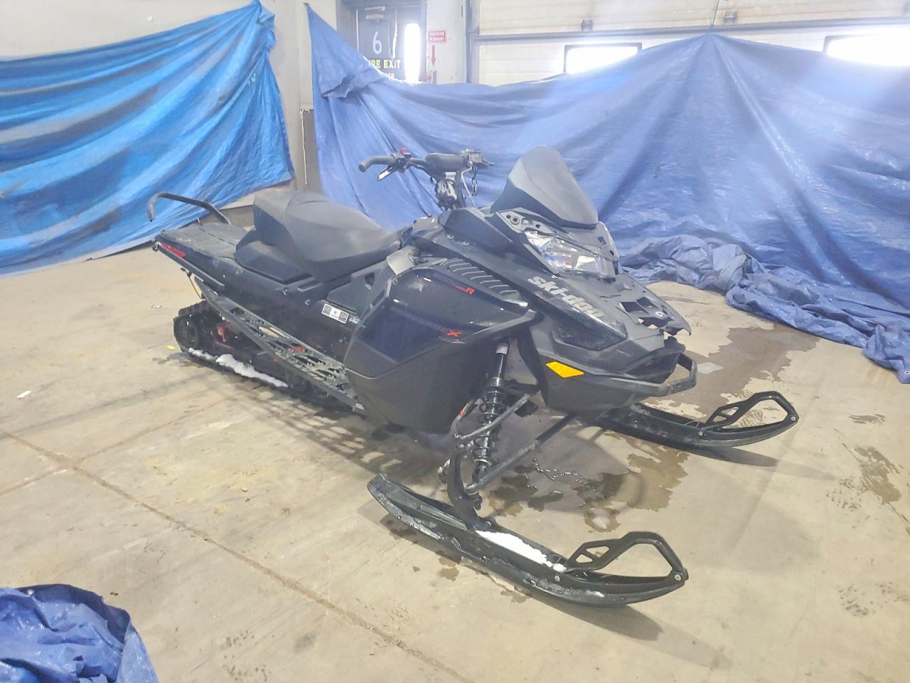 2022 Skidoo Renegade X