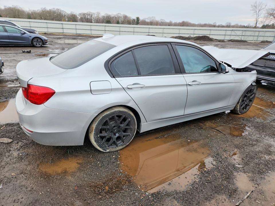 2014 BMW 320