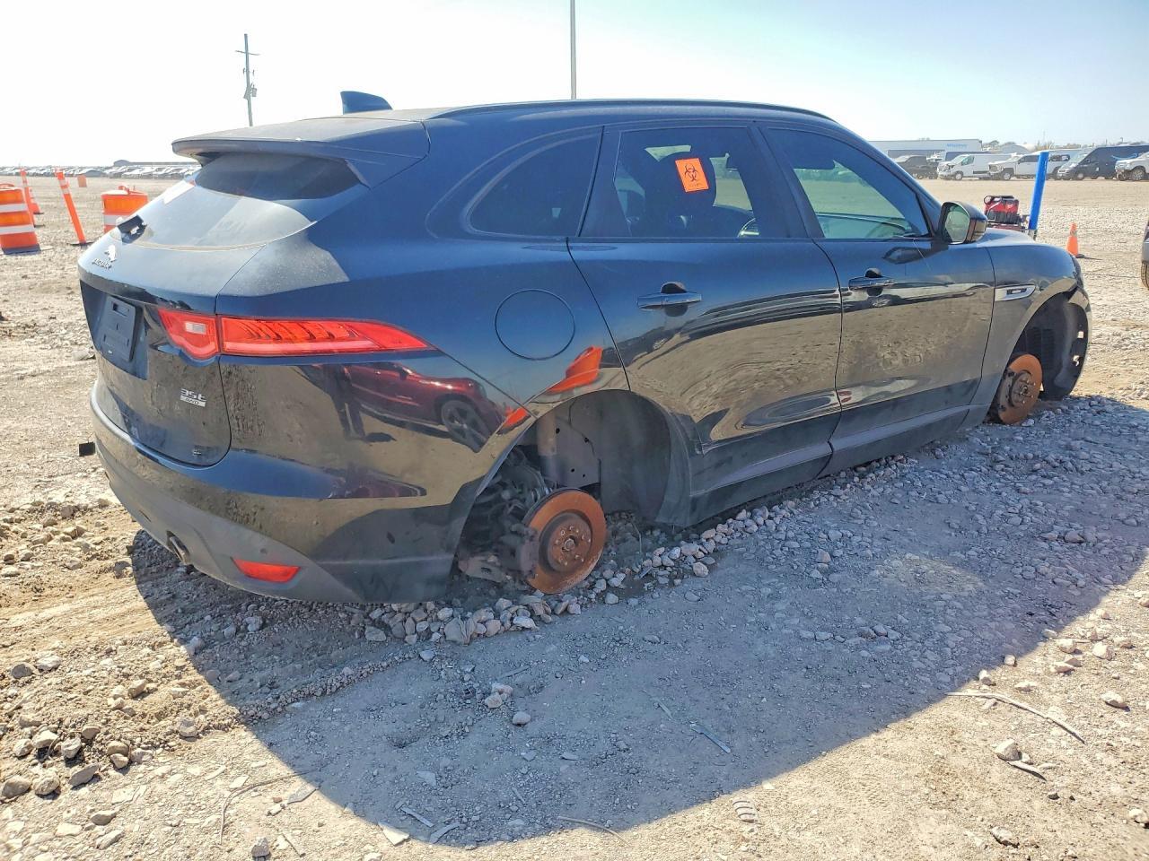 2017 Jaguar F-pace R-sport