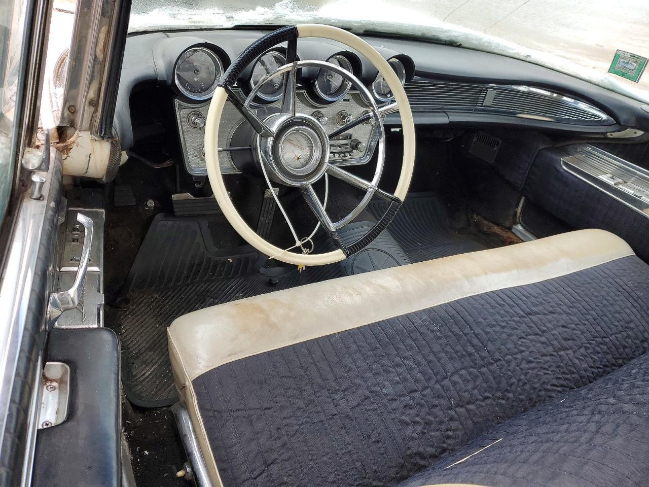 1960 Lincoln 4dsd