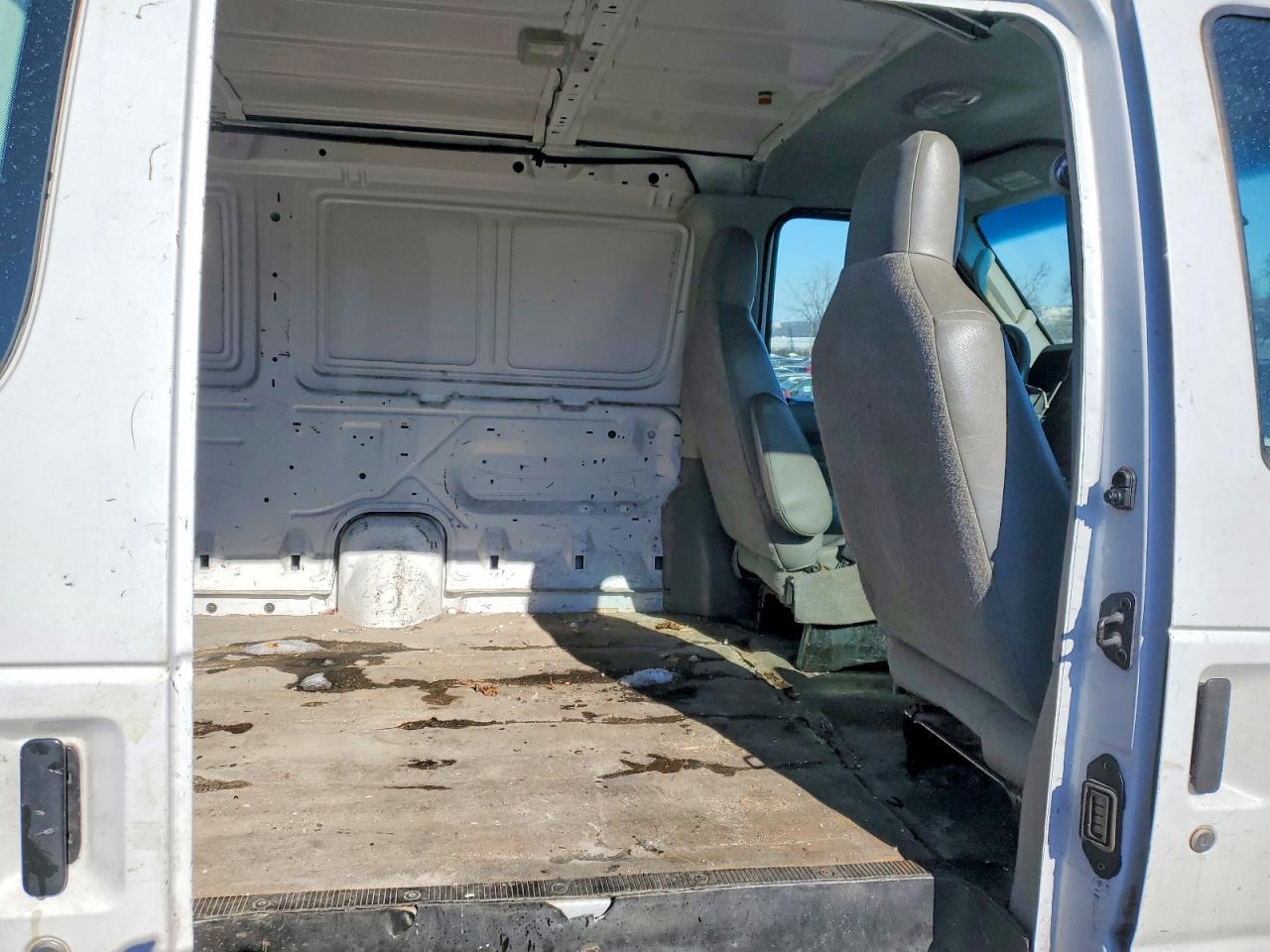 2014 Ford E250 Delivery Van