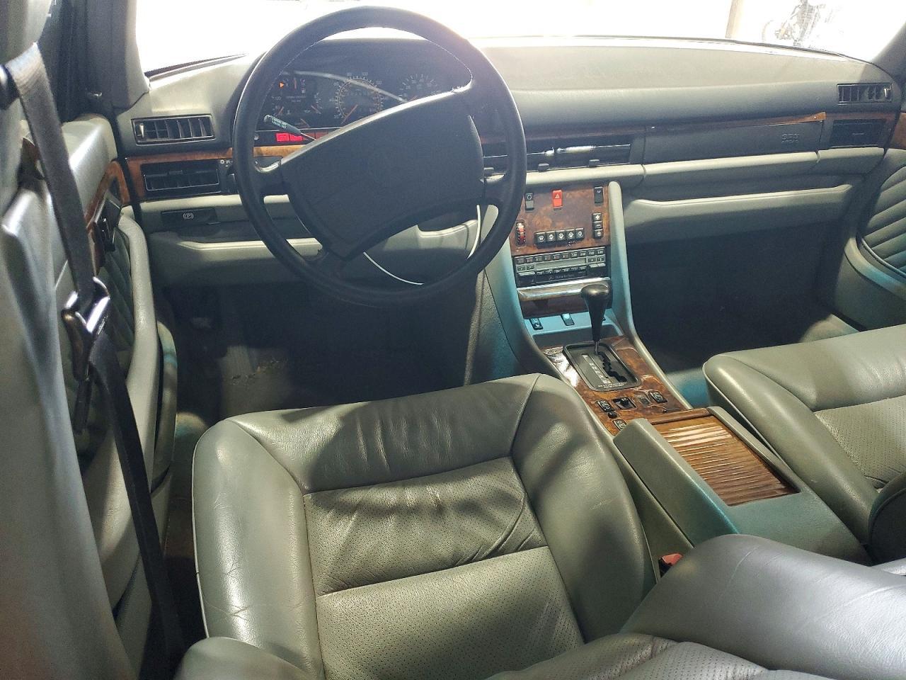 1991 Mercedes-Benz 560 sel