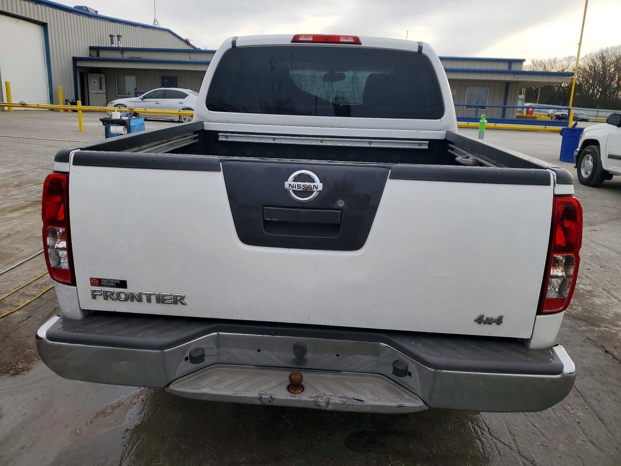 2011 Nissan Frontier S