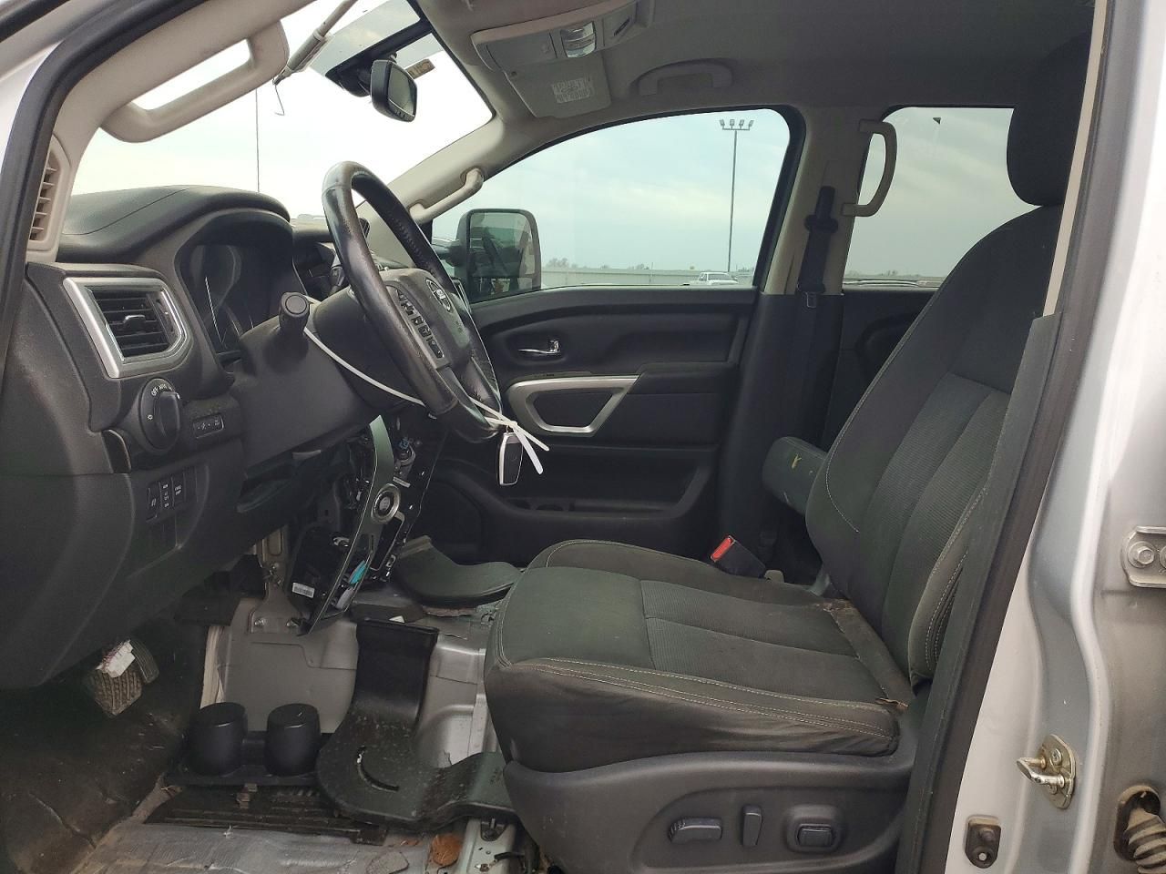 2016 Nissan Titan XD SL