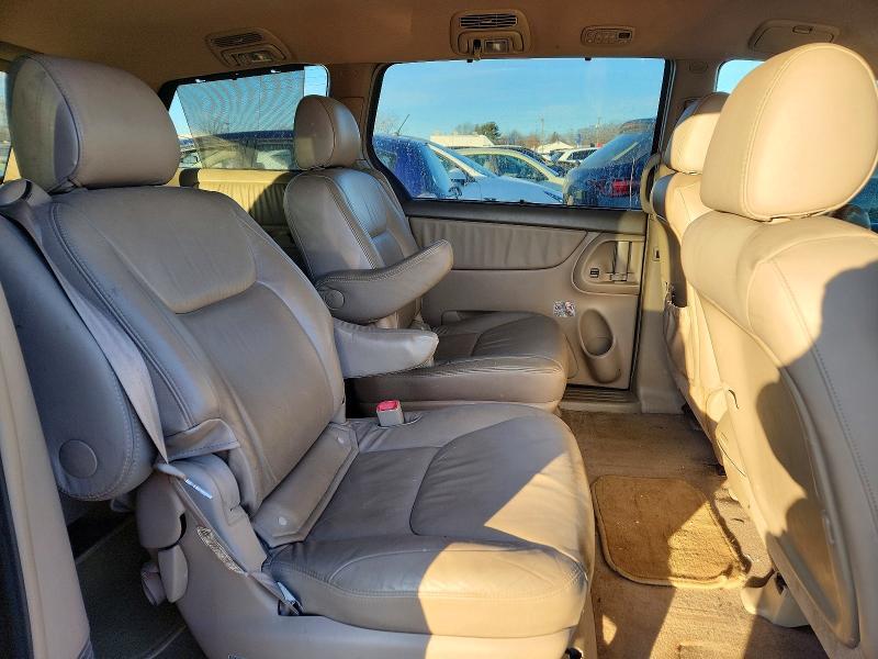 2005 Toyota Sienna