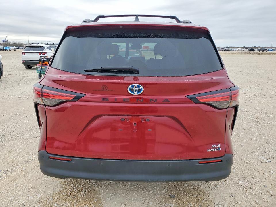 2021 Toyota Sienna xle