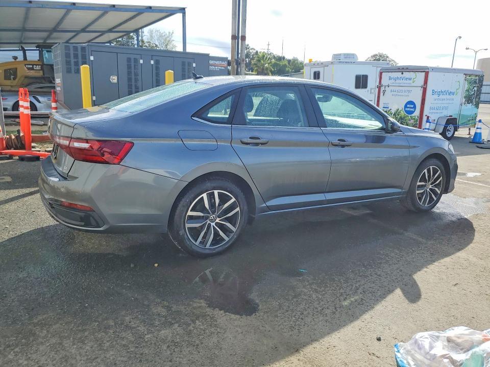 2025 Volkswagen Jetta se