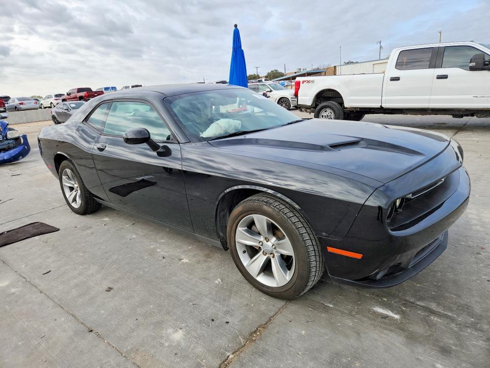 2017 Dodge Challenger sxt