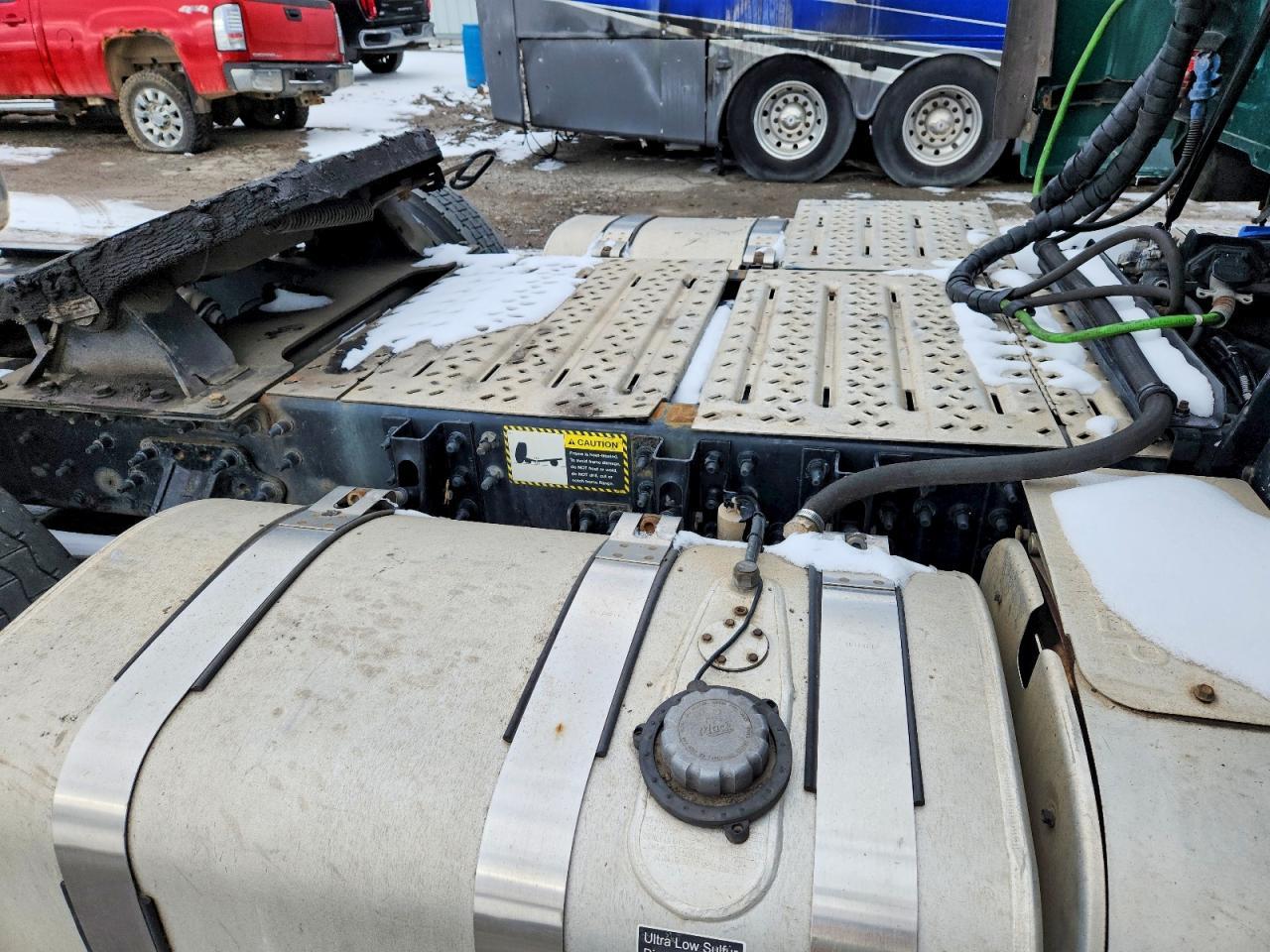 2016 Mack CXU613 Semi Truck