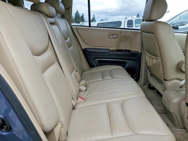 2002 Toyota Highlander Base
