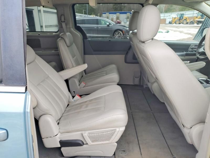 2008 Chrysler Town & Country Touring