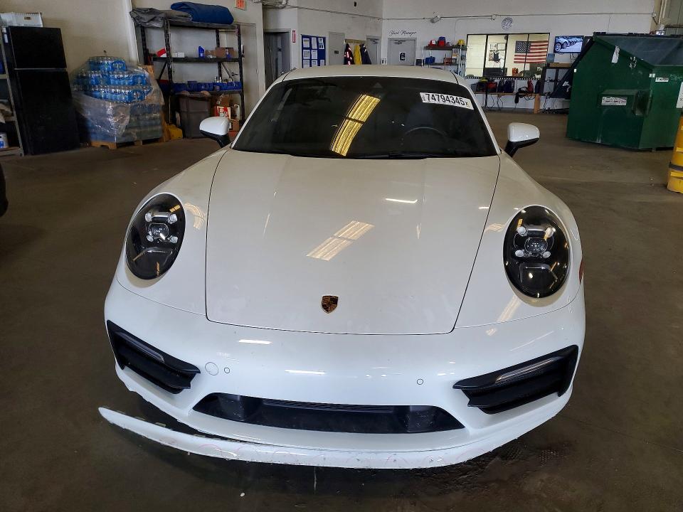 2023 Porsche 911 Carrera
