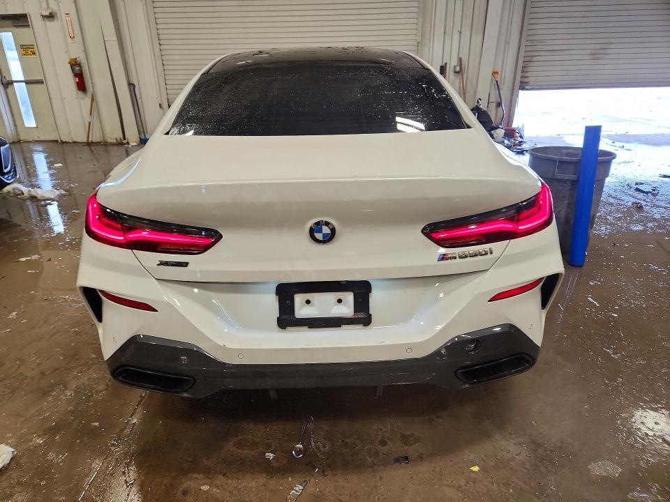 2021 BMW M850xi