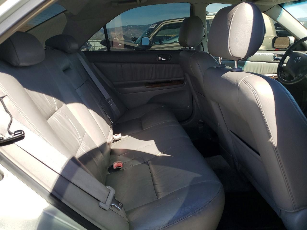 2003 Toyota Camry le