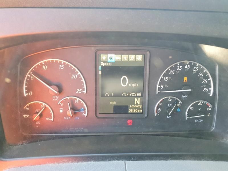 2018 Freightliner Cascadia 126