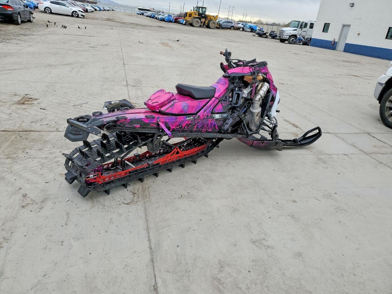 2023 Bombardier Snowmobile