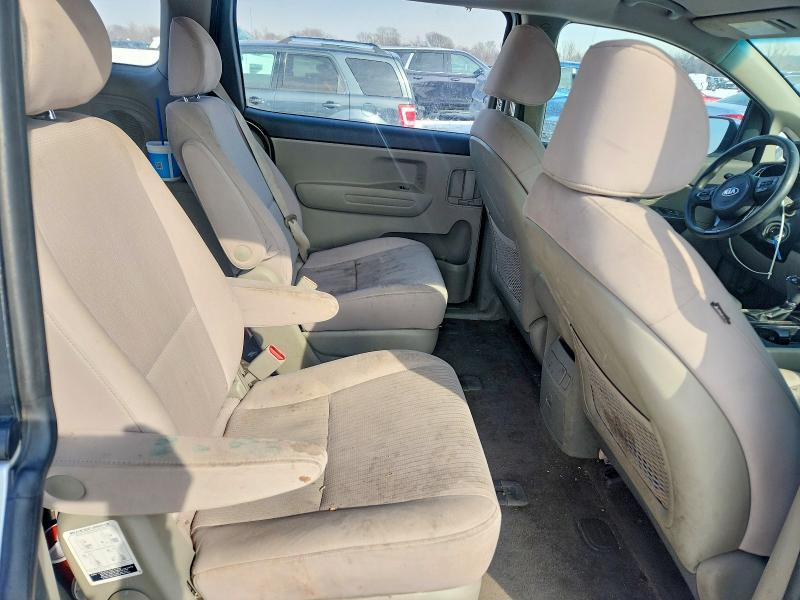 2016 KIA Sedona l