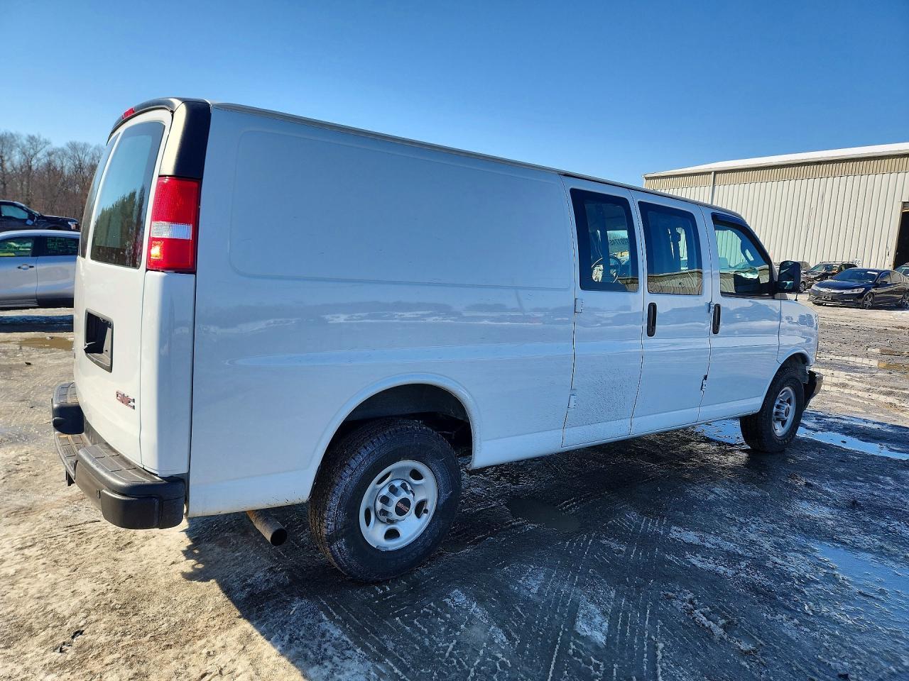 2023 GMC Savana 2500 Cargo Delivery Van