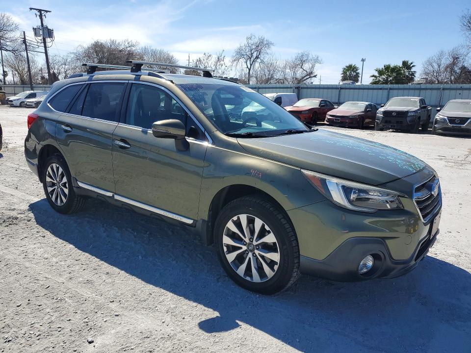 2018 Subaru Outback Touring