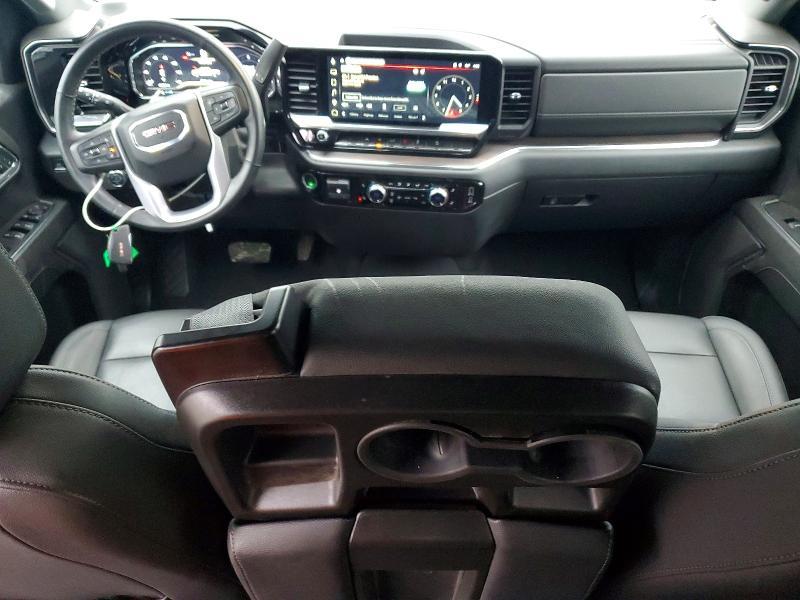 2023 GMC Sierra K1500 SLT