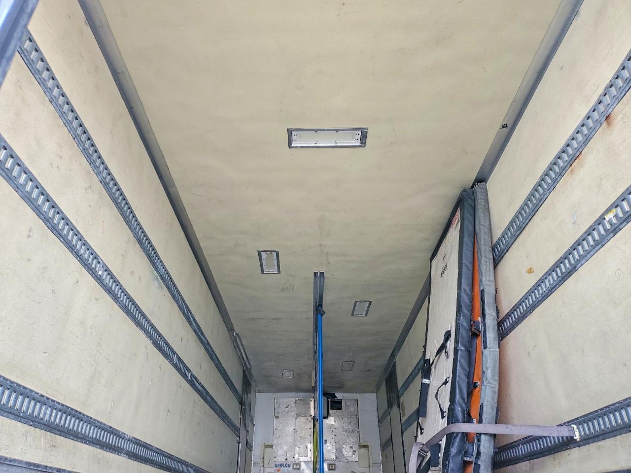 2015 Utility VS2RA Refrigerated Van Trailer