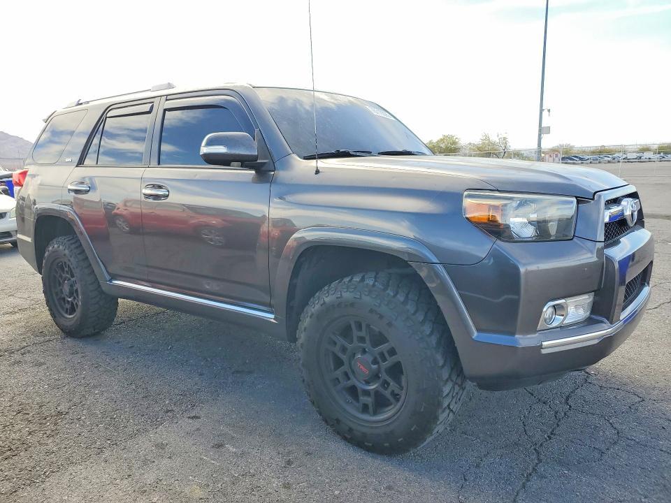 2013 Toyota 4runner SR5