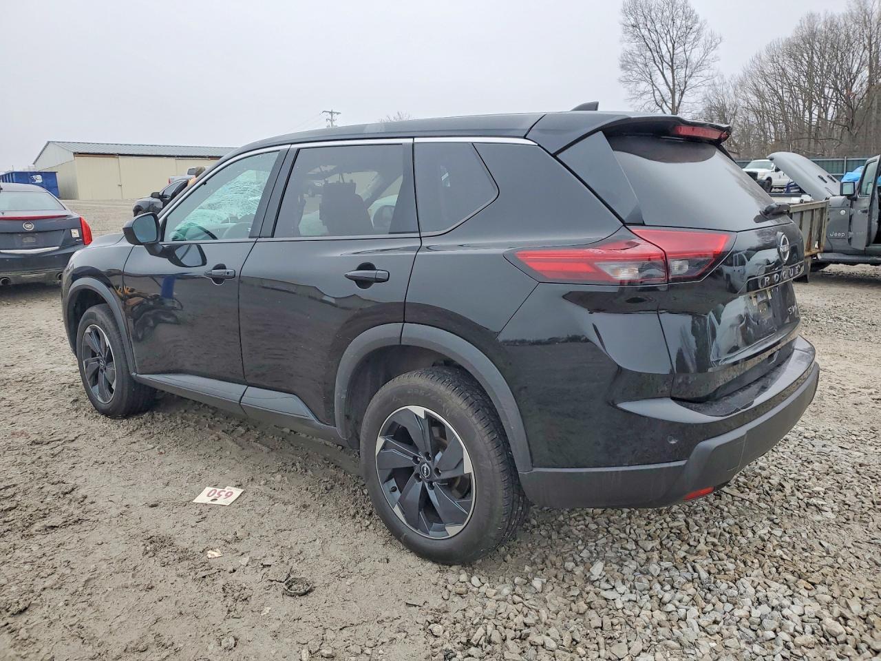 2024 Nissan Rogue sv