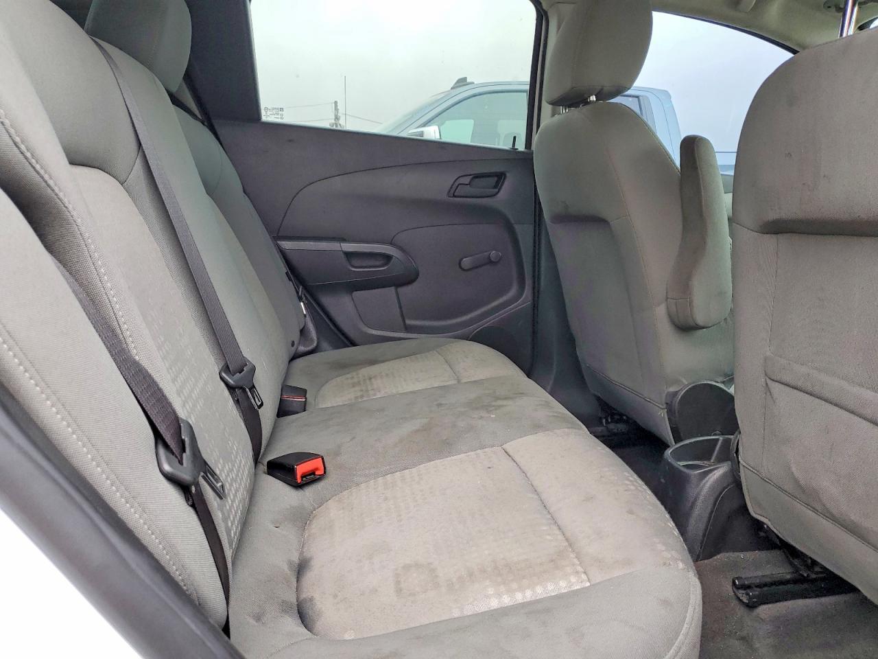 2015 Chevrolet Sonic ls