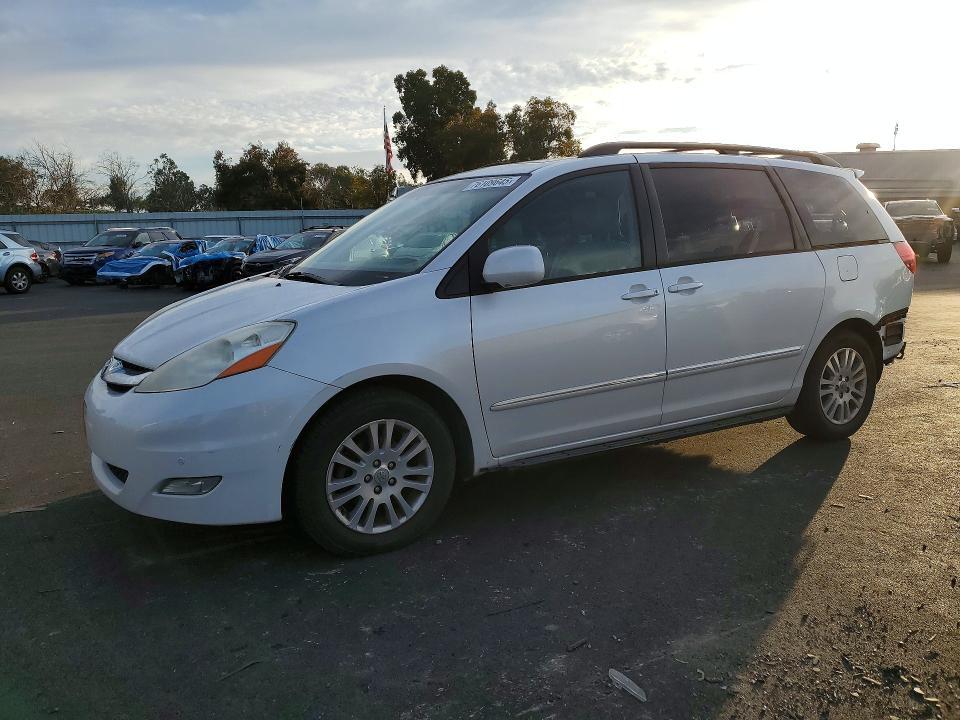 2008 Toyota Sienna xle