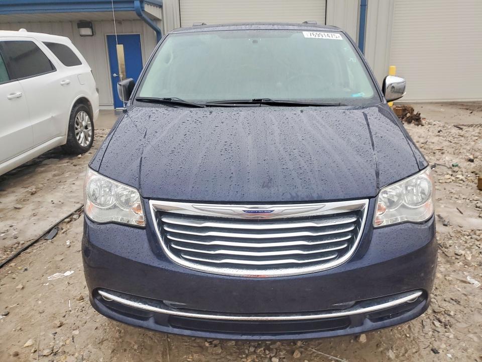 2016 Chrysler Town & Country Touring l