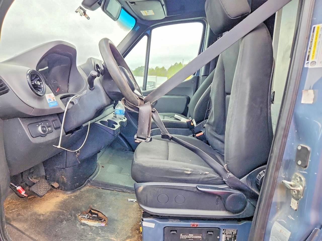 2019 Mercedes-Benz 2019 Mercedes Benz Sprinter 2500 Delivery Van